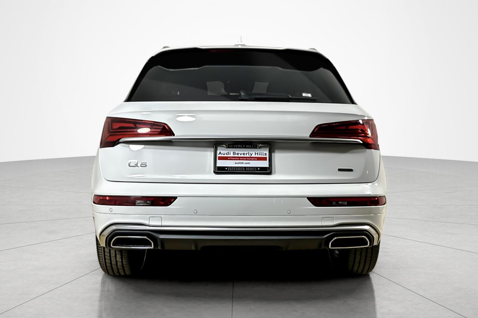 Used 2022 Ibis White Audi S line Premium 45 TFSI quattro image 32