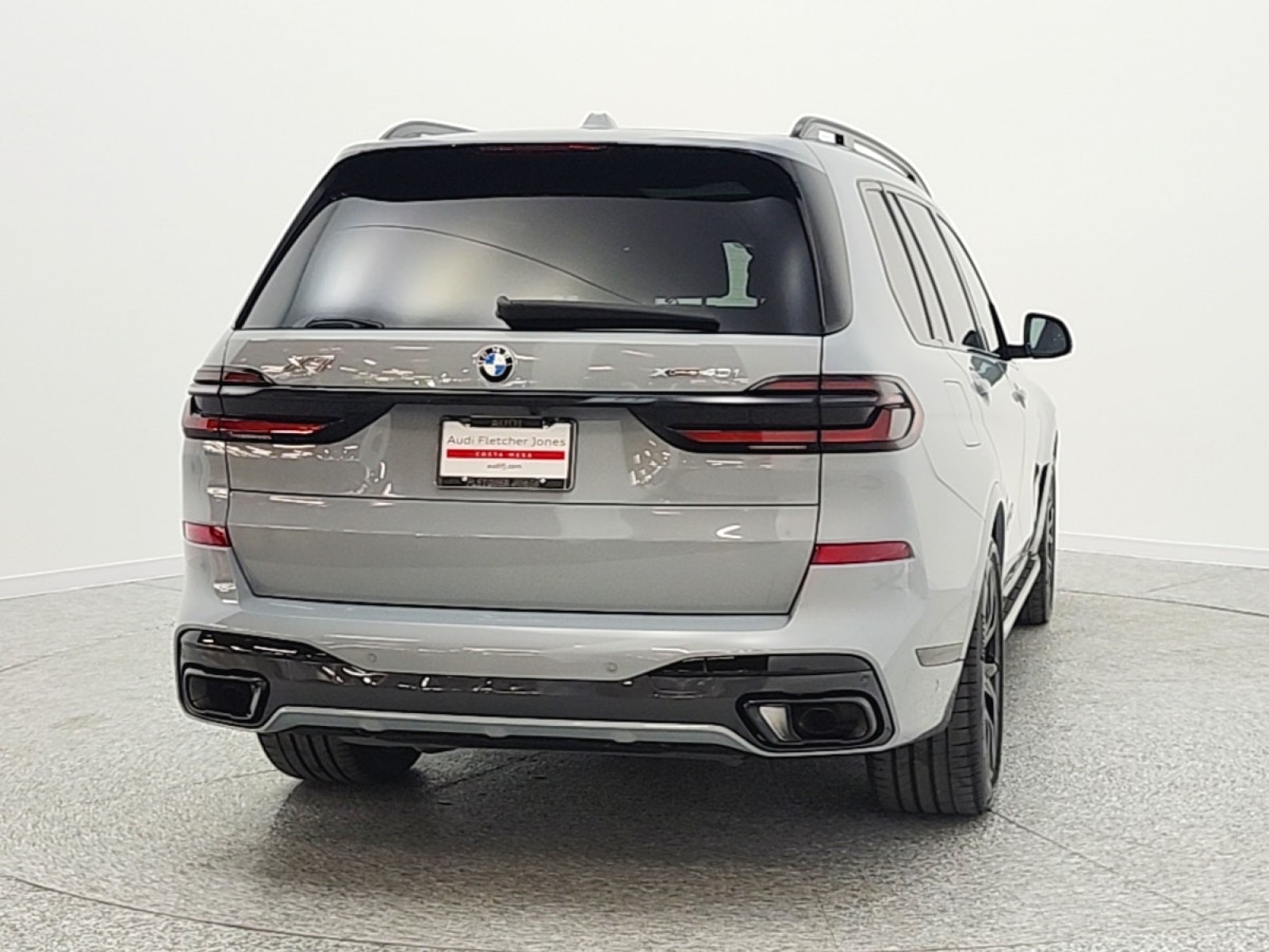 Used 2026 Brooklyn Grey Metallic BMW xDrive40i Sports Activity Vehicle image 6