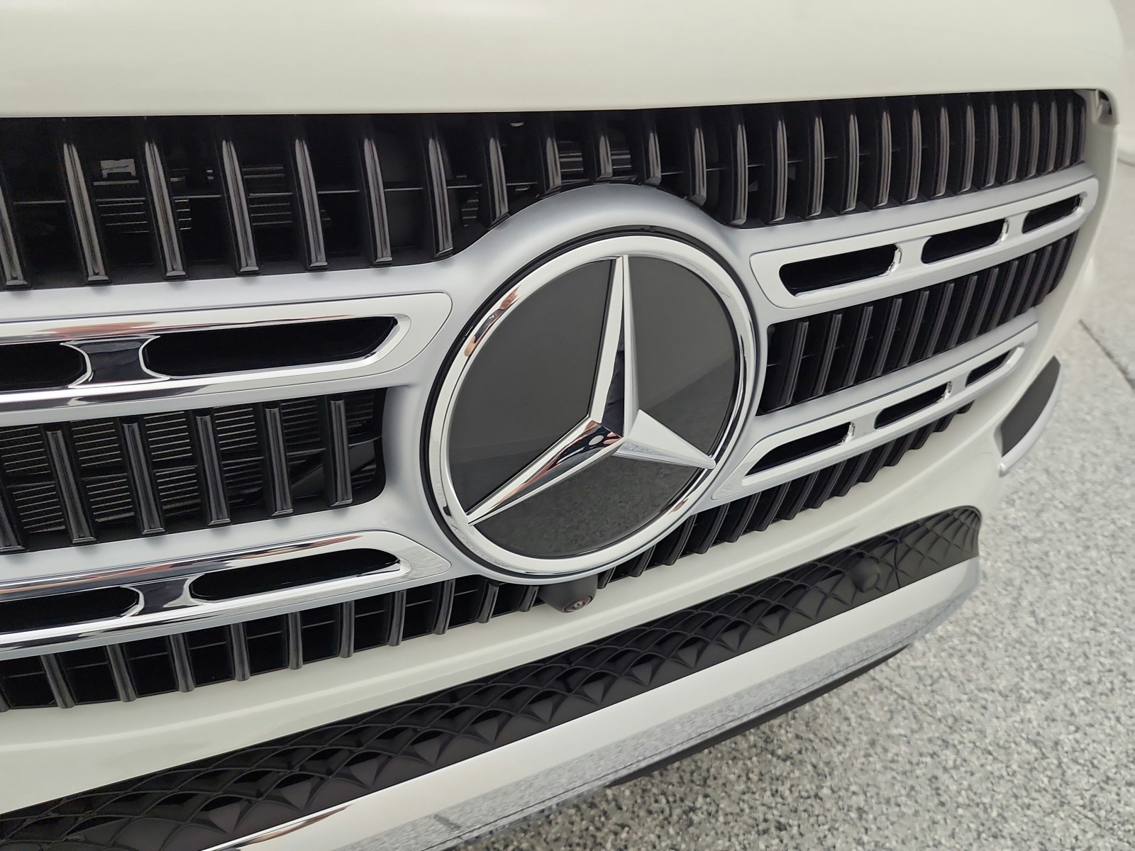 New 2026 Polar White Mercedes-Benz GLE 350 image 14