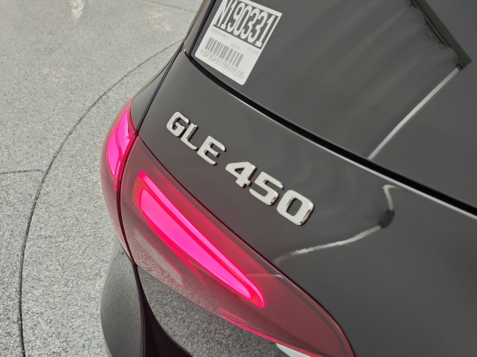 New 2026 Black Mercedes-Benz GLE 450 image 17