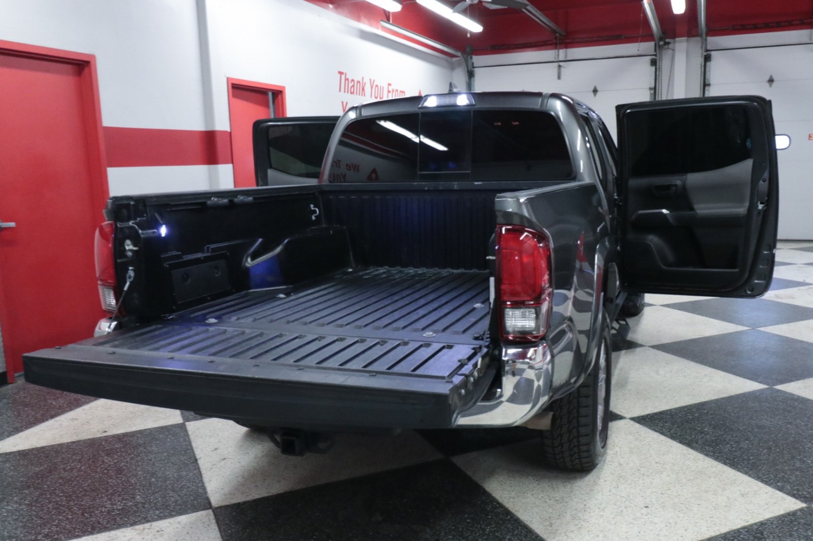 Used Car 2018 Toyota Tacoma  Sr5 For Sale Under $30,000 In Austin, Texas