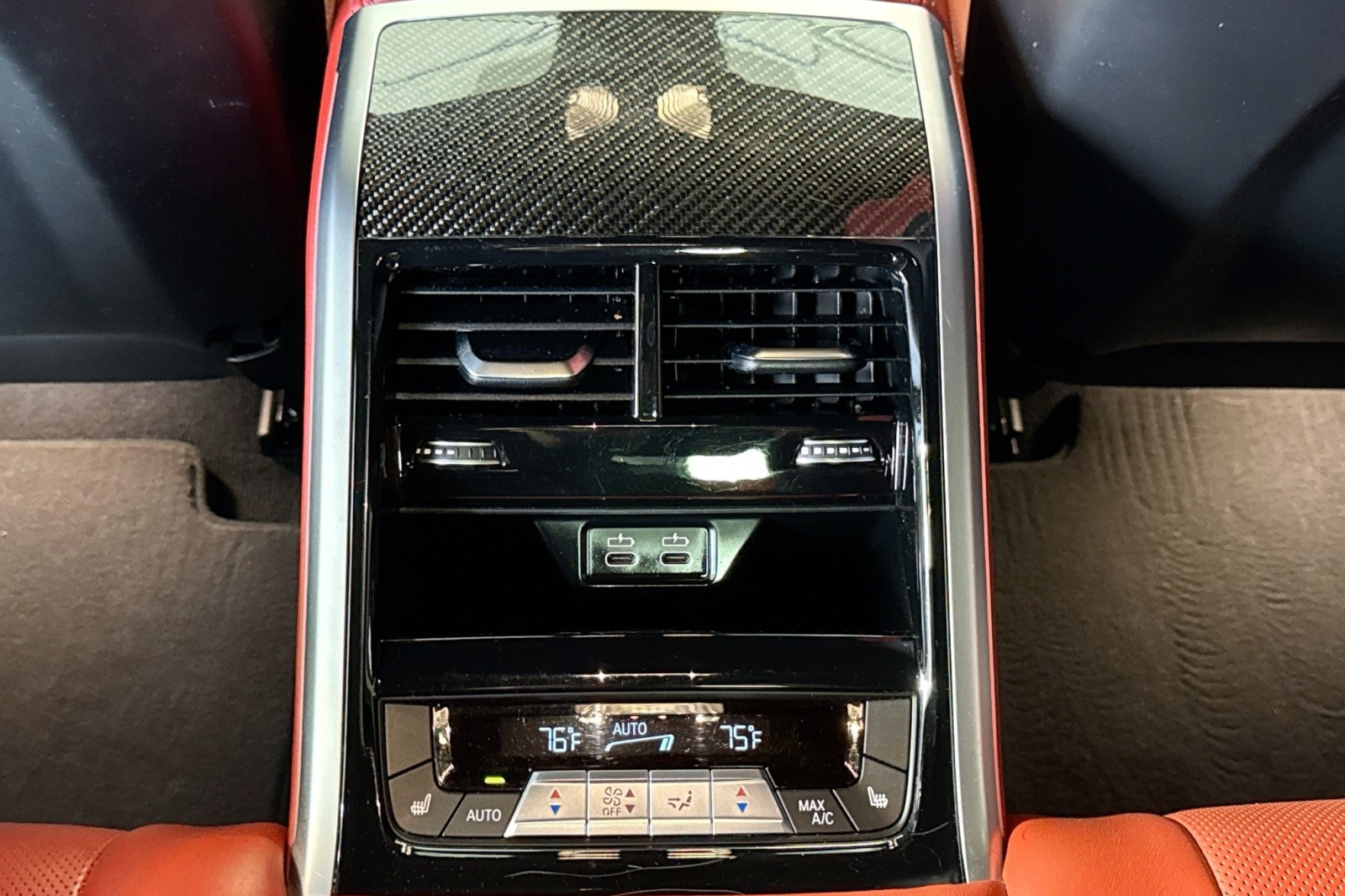 Used 2022 Marina Bay Blue Metallic BMW Competition image 23