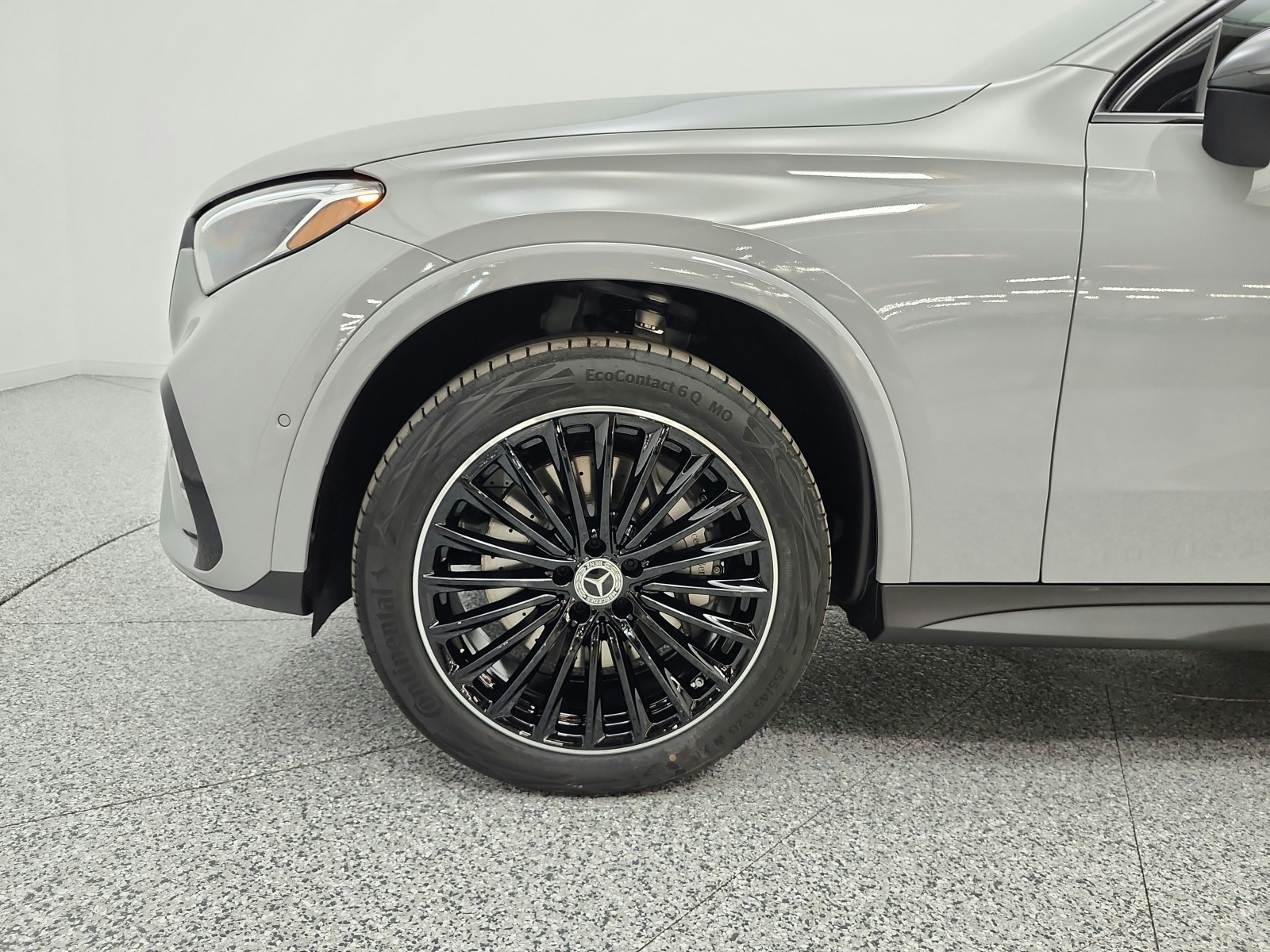 New 2027 MANUFAKTUR Alpine Grey Mercedes-Benz GLC 300 SUV image 15