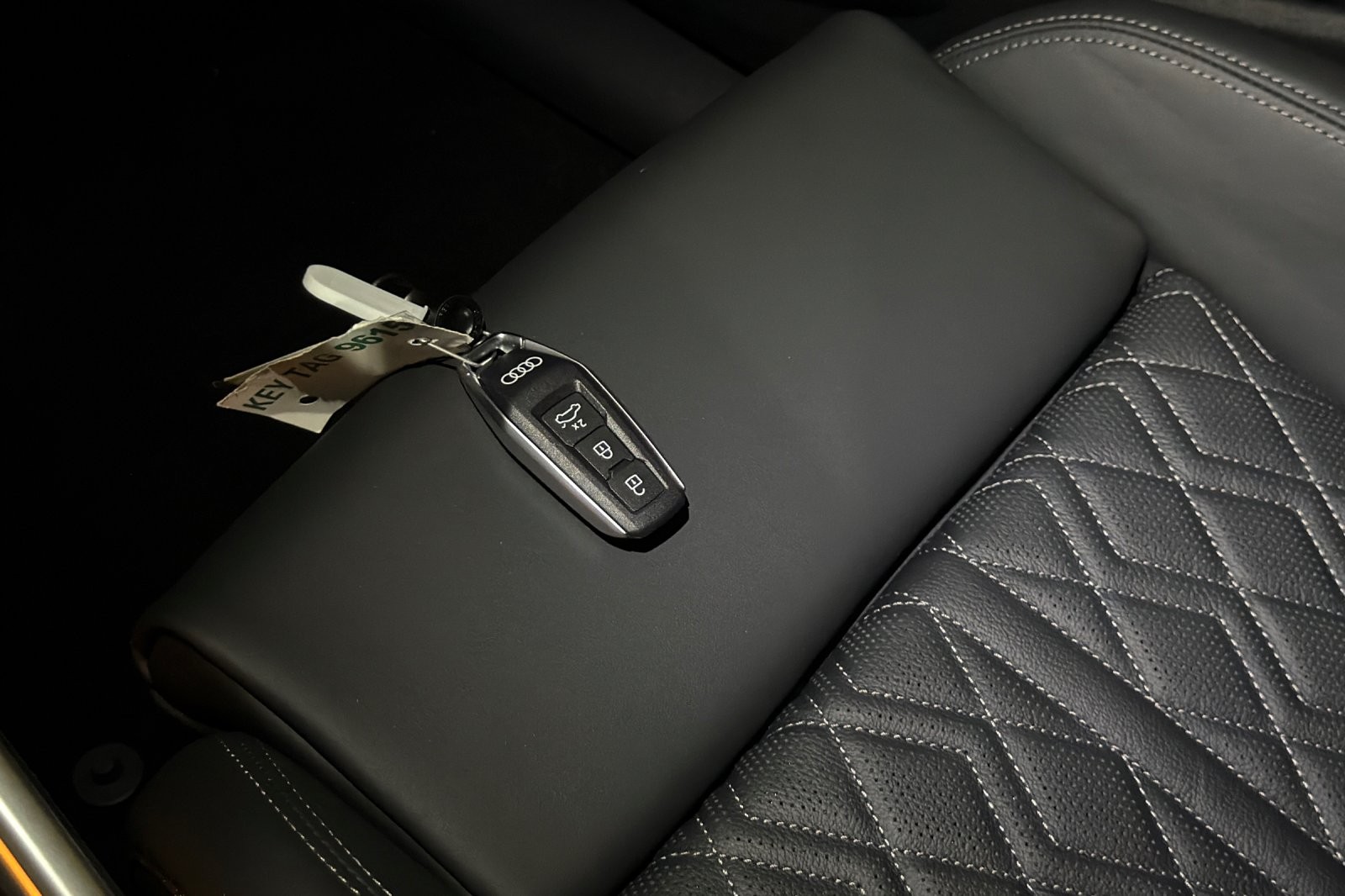 New 2026 Tambora Gray Metallic Audi Premium Plus 3.0 TFSI quattro image 24