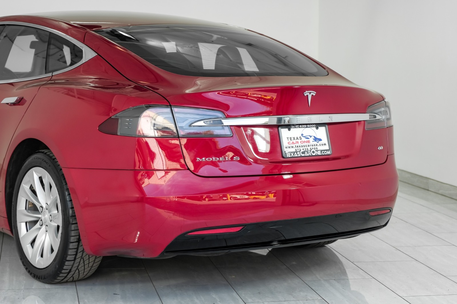2016 Tesla Model S 60 NAVIGATION LEATHER HEATED SEATS REAR CAMERA KEY 18