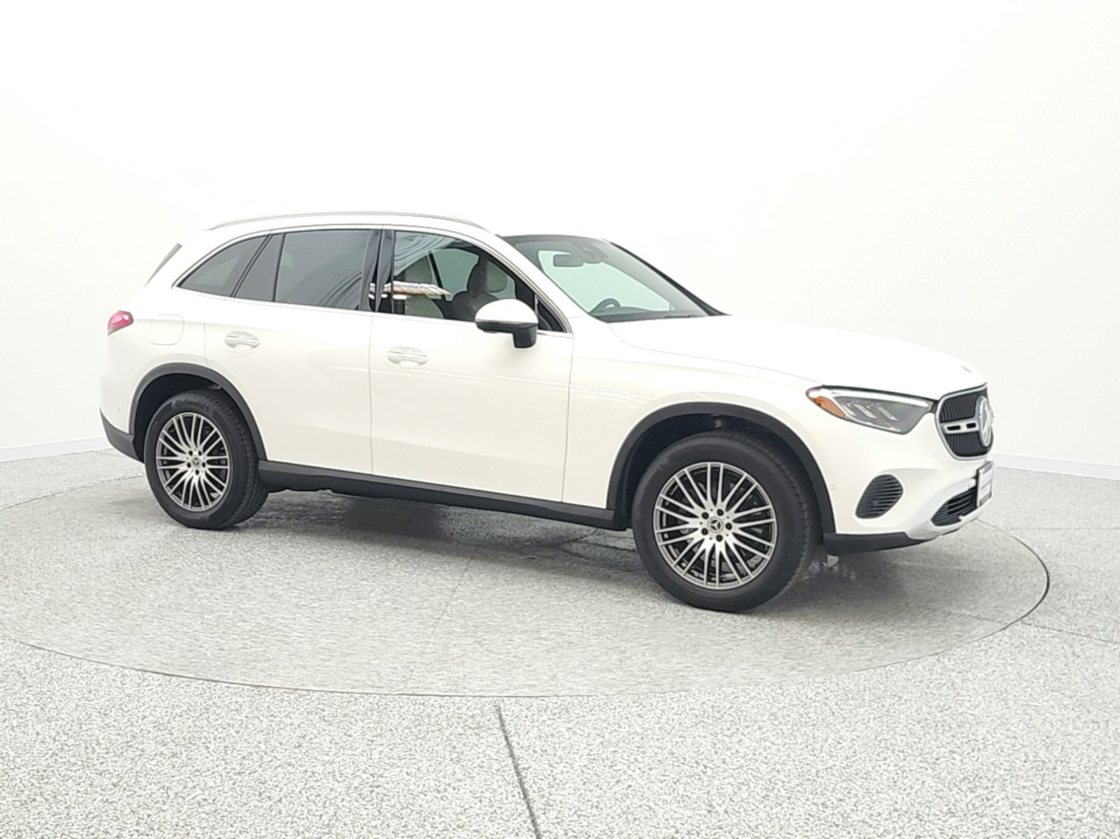 Certified Used 2025 Polar White Mercedes-Benz GLC 300 SUV image 3