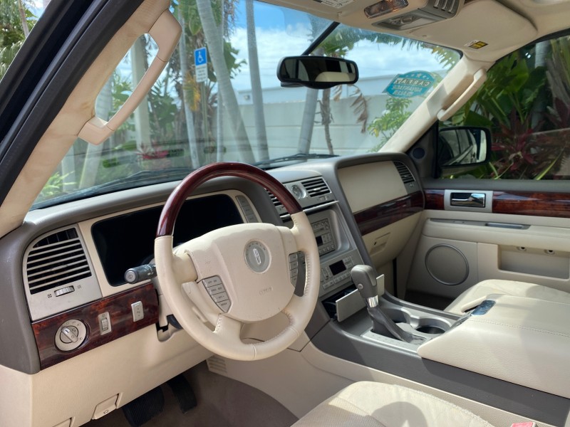 2004 Lincoln Navigator LOW MILES 67,511 SUNROOF in ,
