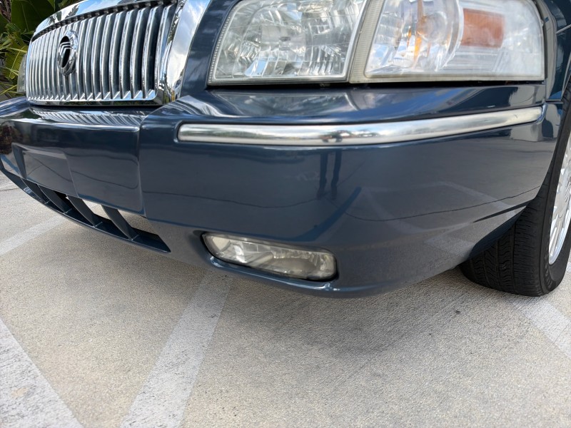 2007 Mercury Grand Marquis LS LOW MILES 52,599 1 OWNER in ,