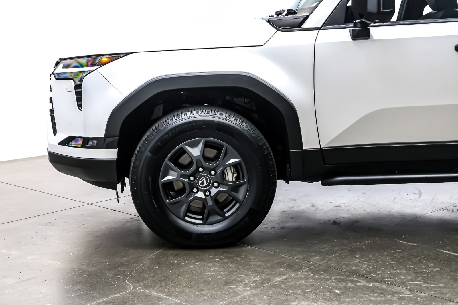 Used 2024 Eminent White Pearl Lexus GX 550 Overtrail+ image 11