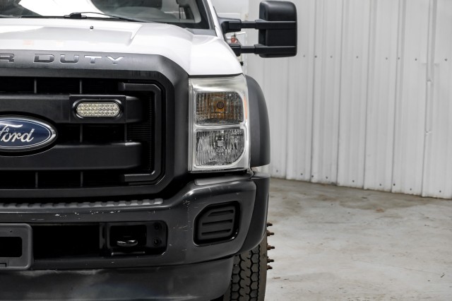 2012 Ford F-550 XL 39