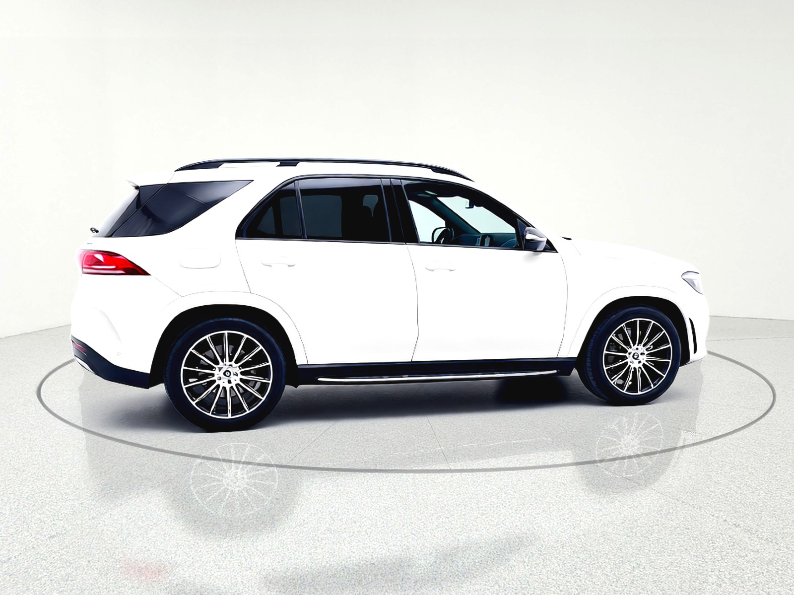 Used 2021 Polar White Mercedes-Benz GLE 580 4MATIC® SUV image 13