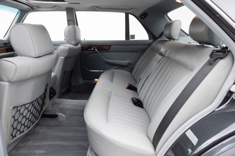 1986 Mercedes-Benz 420-Class 420 SEL in , 