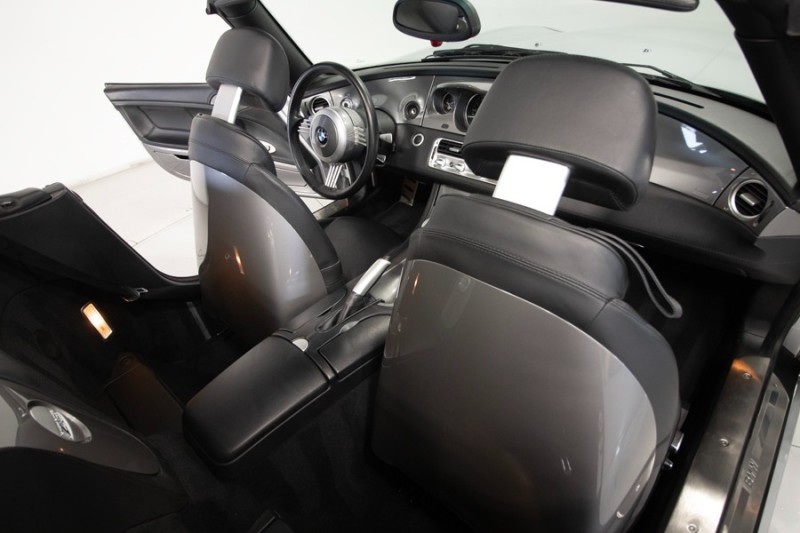 2001 BMW Z8 Z8 *WE HAVE EVERY SERVICE RECORD BACK TO 2004* *IMMACULATE* in , 