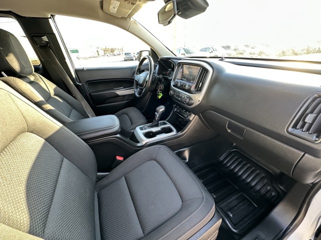 2022 Chevrolet Colorado 4WD LT 20