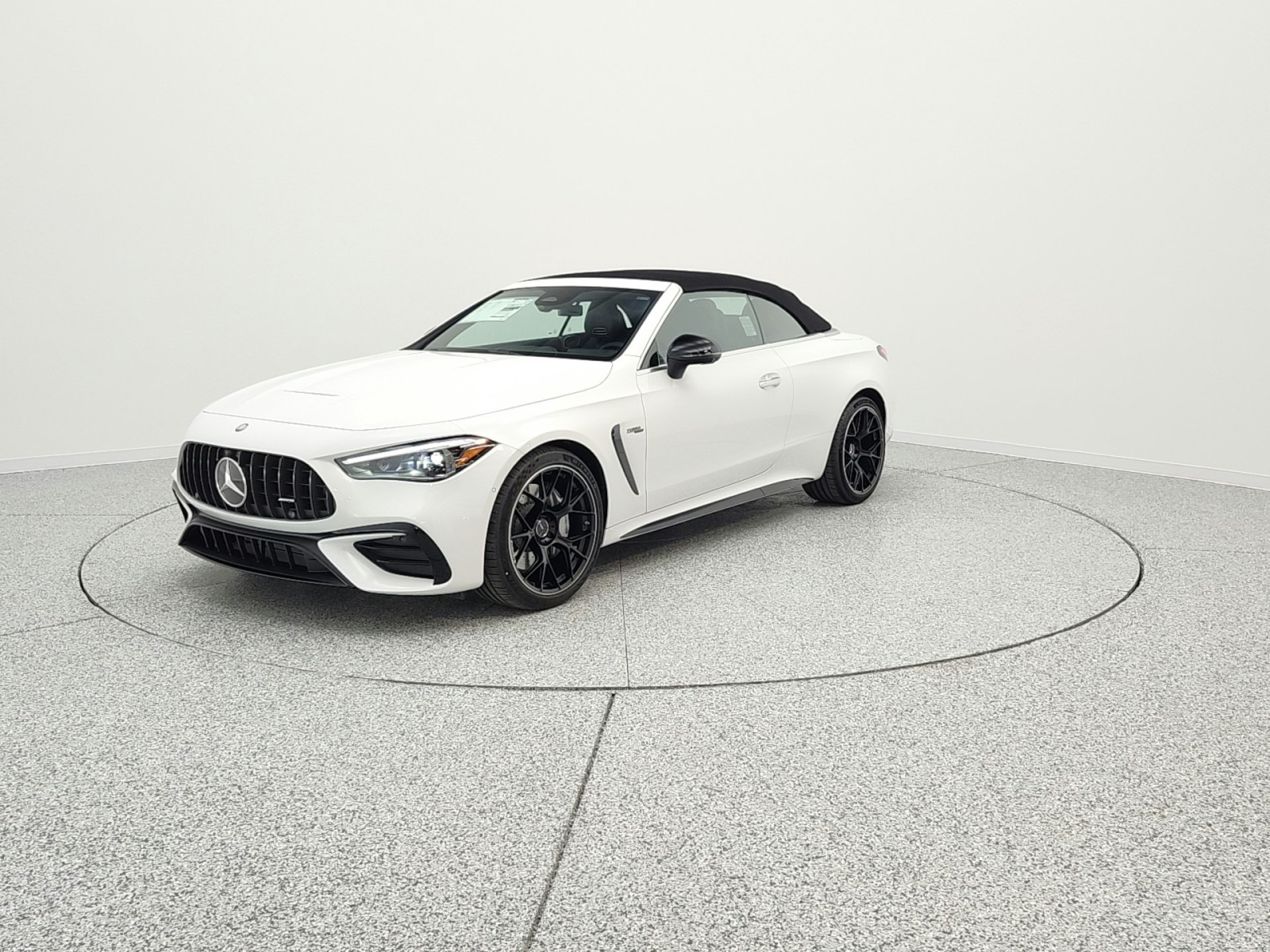 New 2026 MANUFAKTUR Moonlight White Metallic Mercedes-Benz AMG® CLE 53 image 9