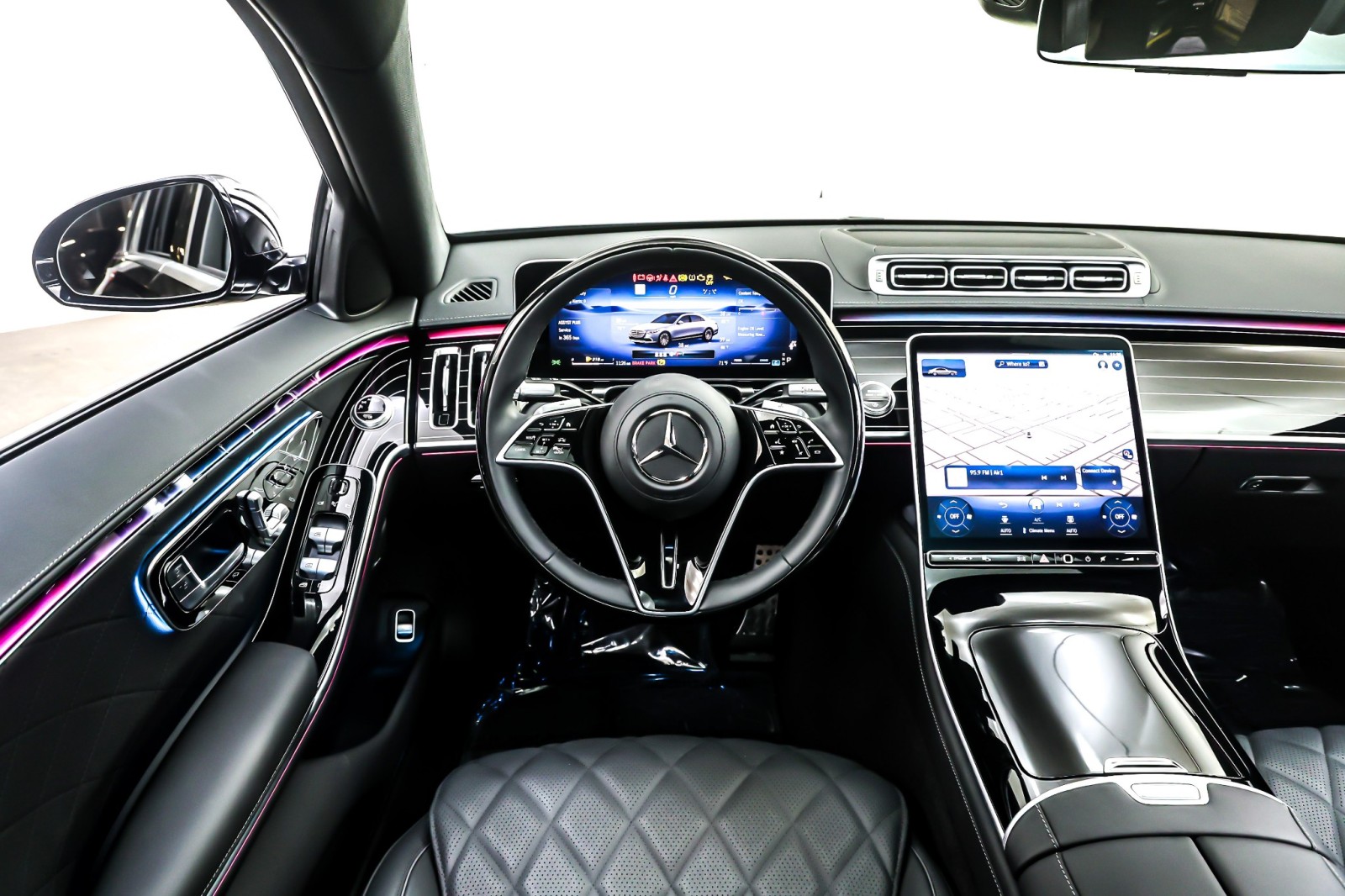 New 2026 Obsidian Black Metallic Mercedes-Benz S 580 image 4