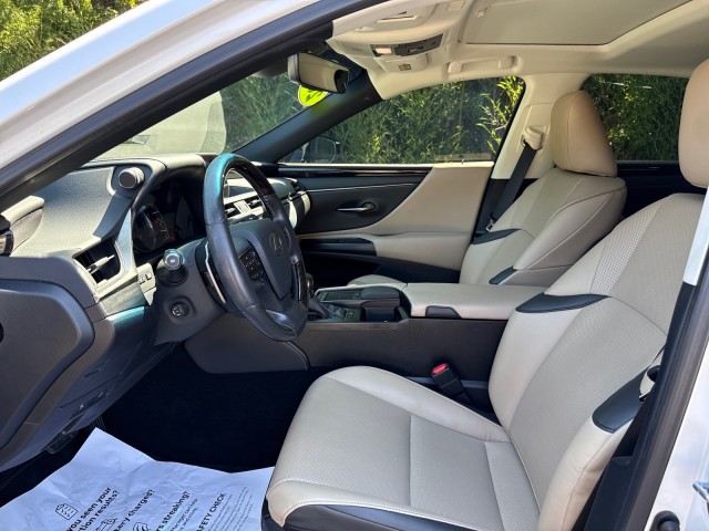 LexusES20