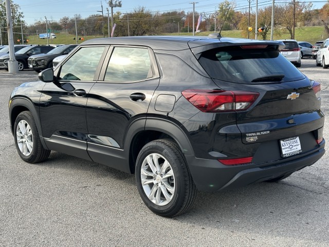 2023 Chevrolet Trailblazer LS 5