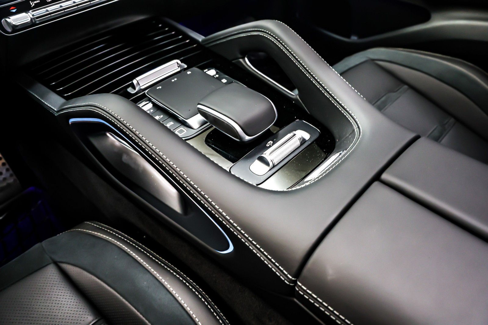 New 2026 Obsidian Black Metallic Mercedes-Benz AMG® GLE 53 image 6