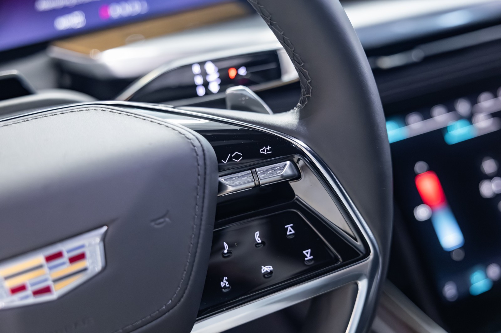 Used Car 2025 Cadillac Escalade  4wd Sport Platinum - Onyx Package For Sale Under $130,000 In Boerne, Texas