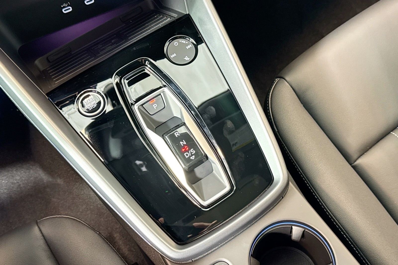 New 2026 Arkona White Audi Premium Plus quattro image 14