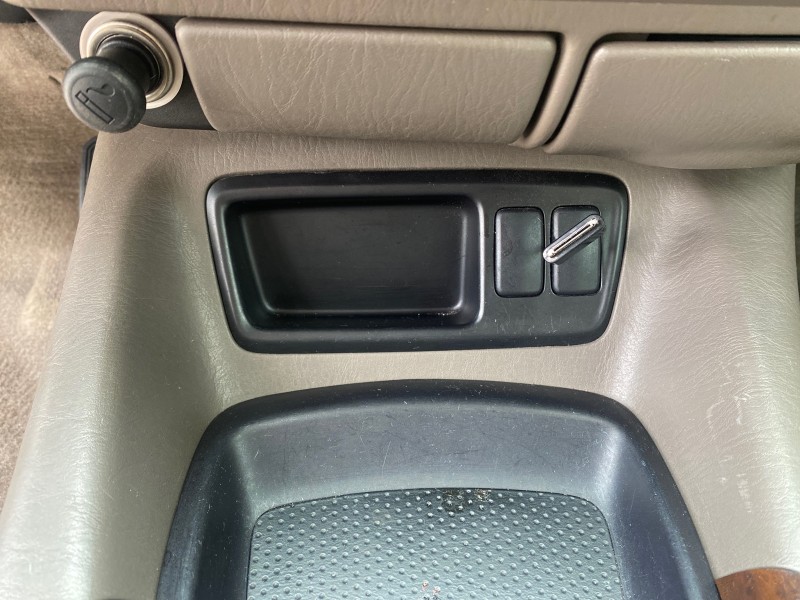 2006 Toyota Tundra SR5 4 DR CREW LOW MILES 93,838 in ,