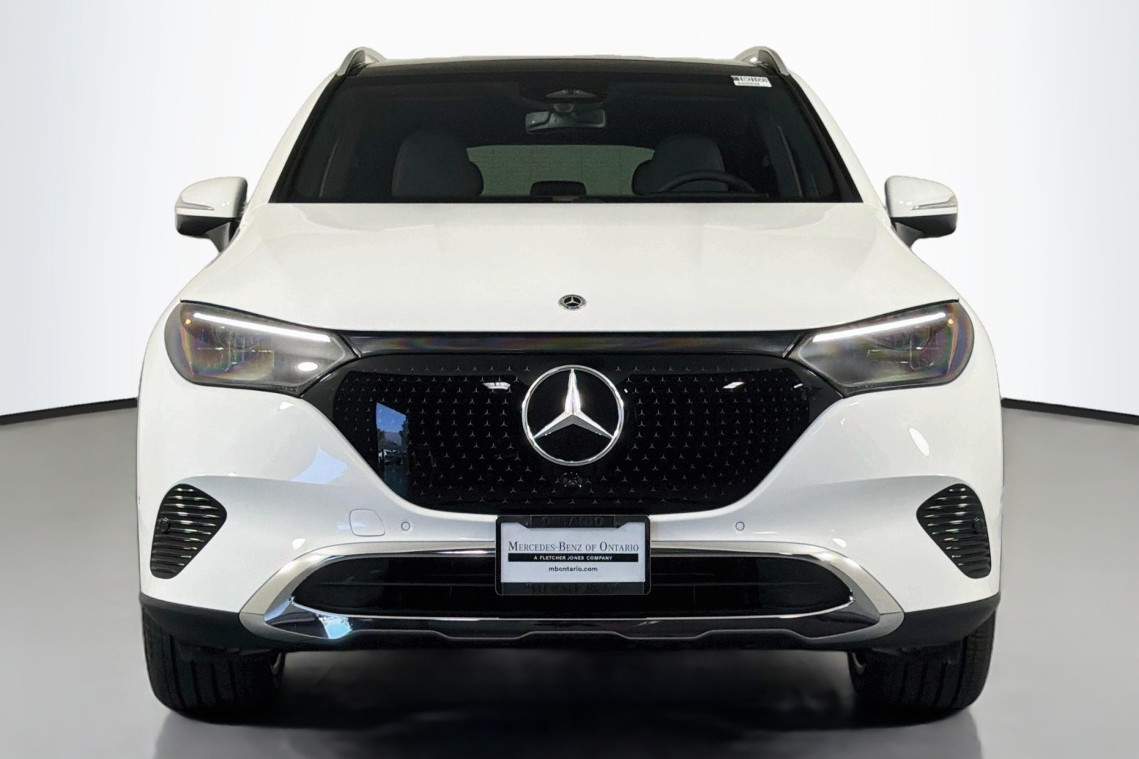 New 2027 Polar White Mercedes-Benz EQE 320 4MATIC® SUV image 2