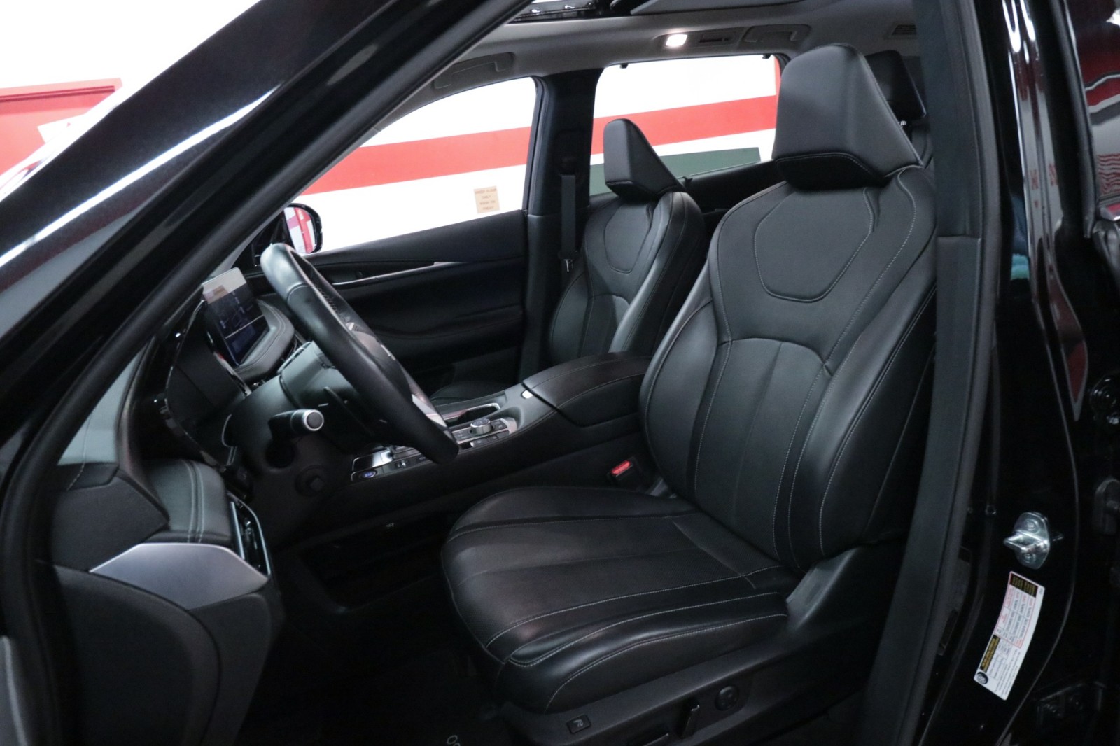 Used Car 2022 Infiniti Qx60  Sensory For Sale Under $35,000 In Austin, Texas