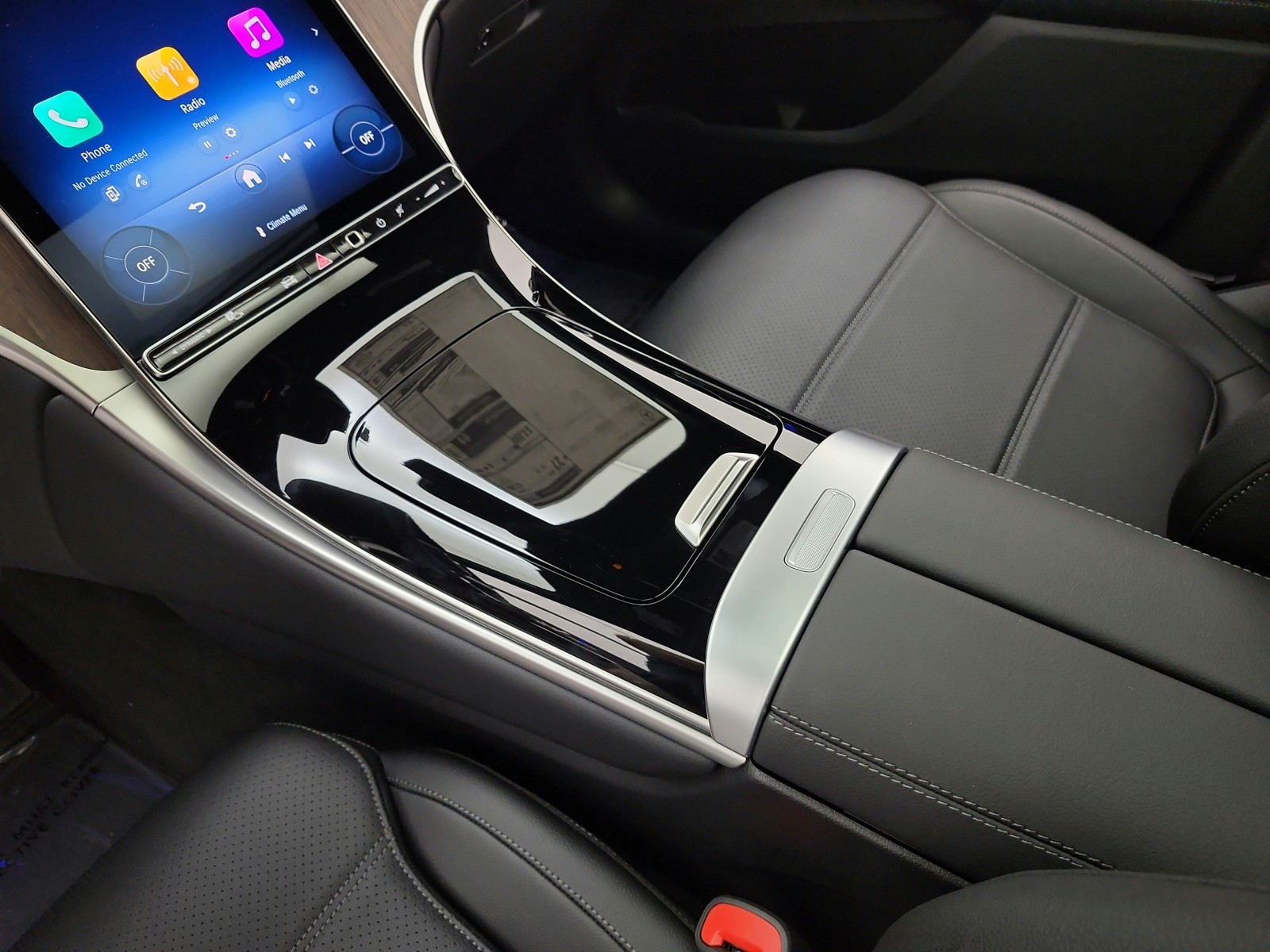 New 2027 Black Mercedes-Benz GLC 300 SUV image 10