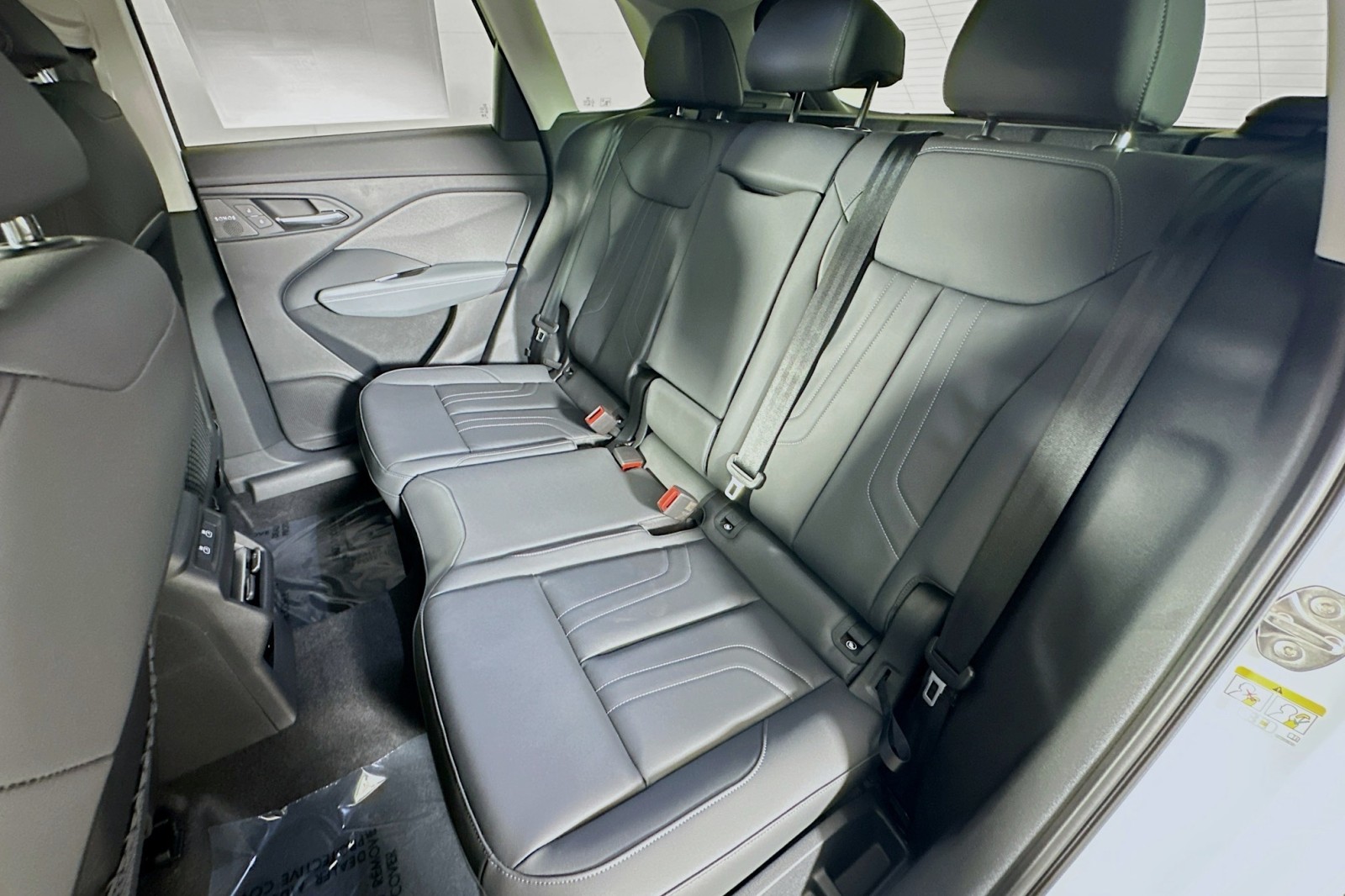New 2026 Arkona White Audi S line image 9