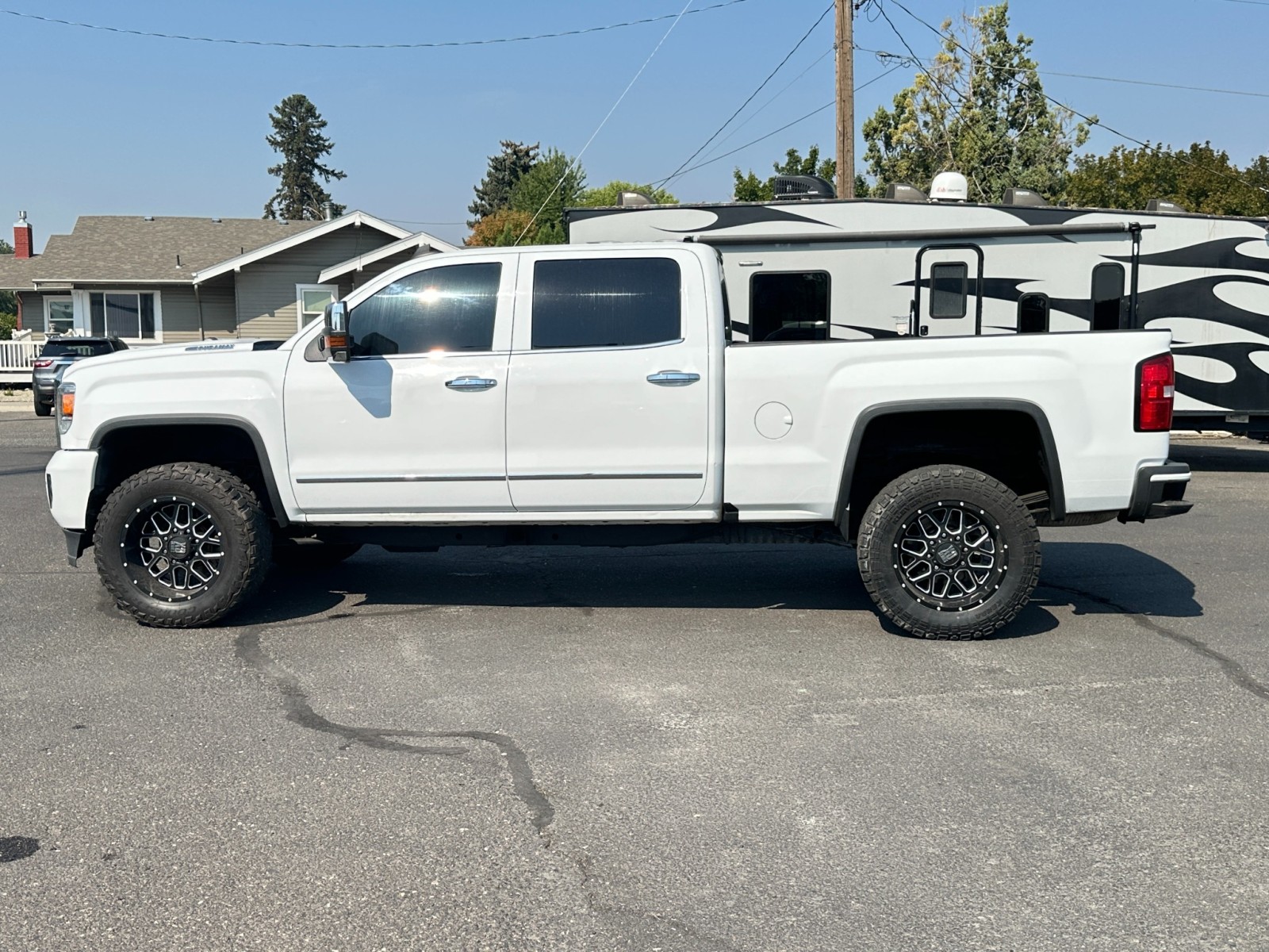 2018 GMC Sierra 2500HD SLT 12