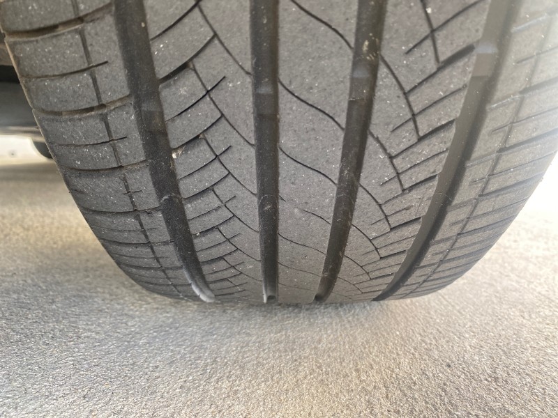 2013 Hyundai Genesis 3.8L LOW MILES 33,576 in , 