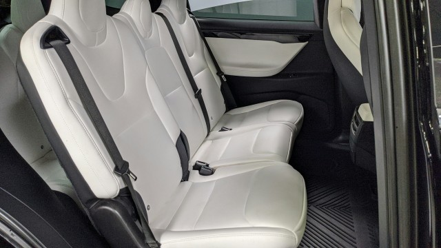 2019 Tesla Model X 75D 29