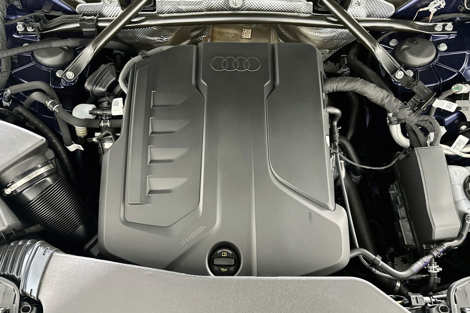 New 2026 Navarra Blue Metallic Audi Premium Plus image 12