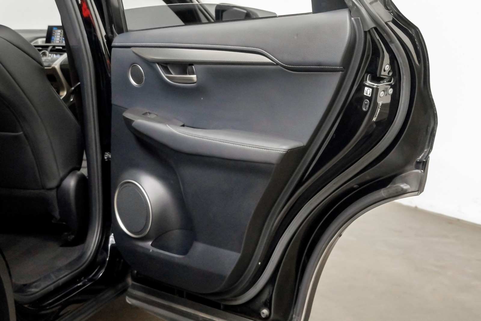 2017 Lexus NX Turbo F Sport AWD NaviPkg IntuitiveParkAsst TowPkg 45