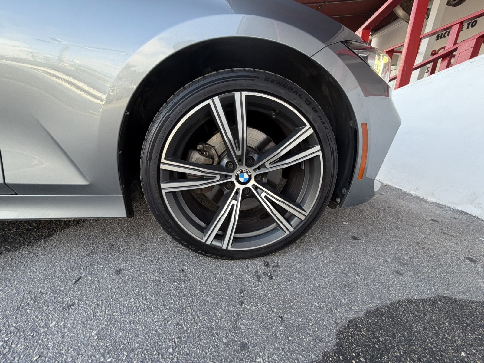 2023 BMW 330i - $21,777