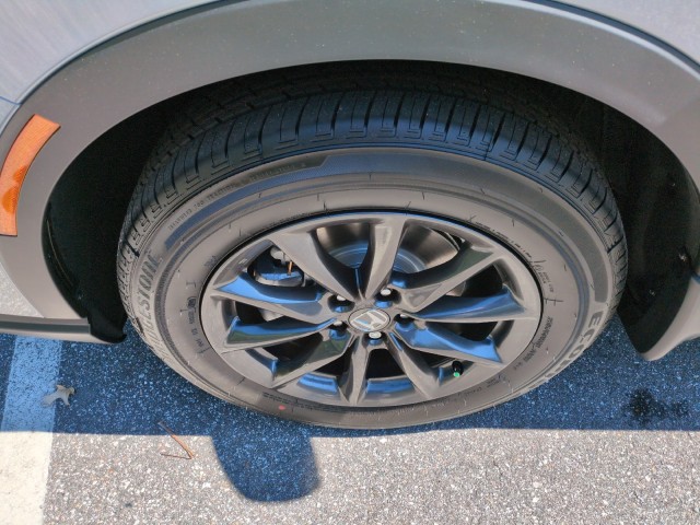 HondaCR-V12
