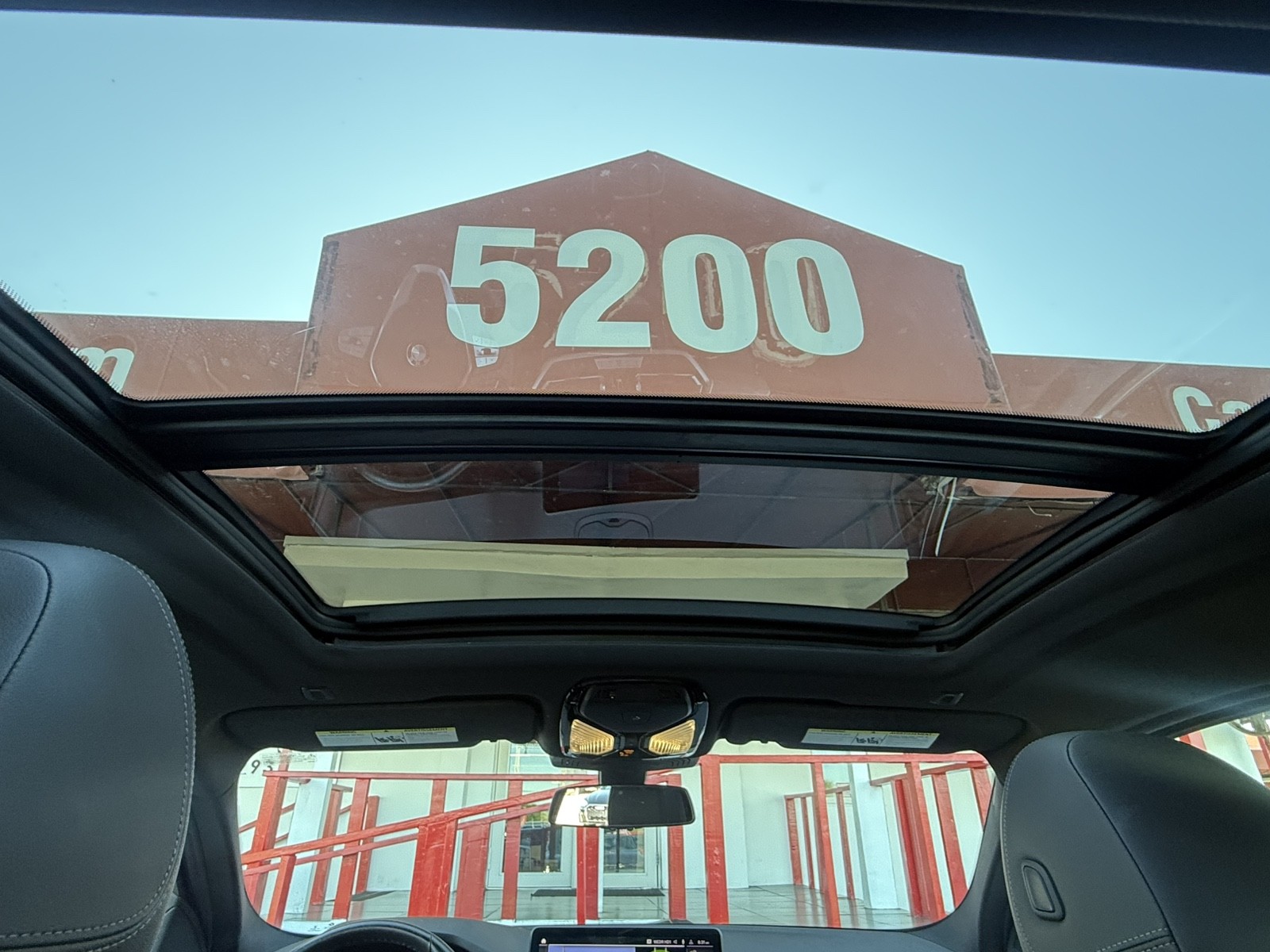 2022 BMW X4 - $31,977