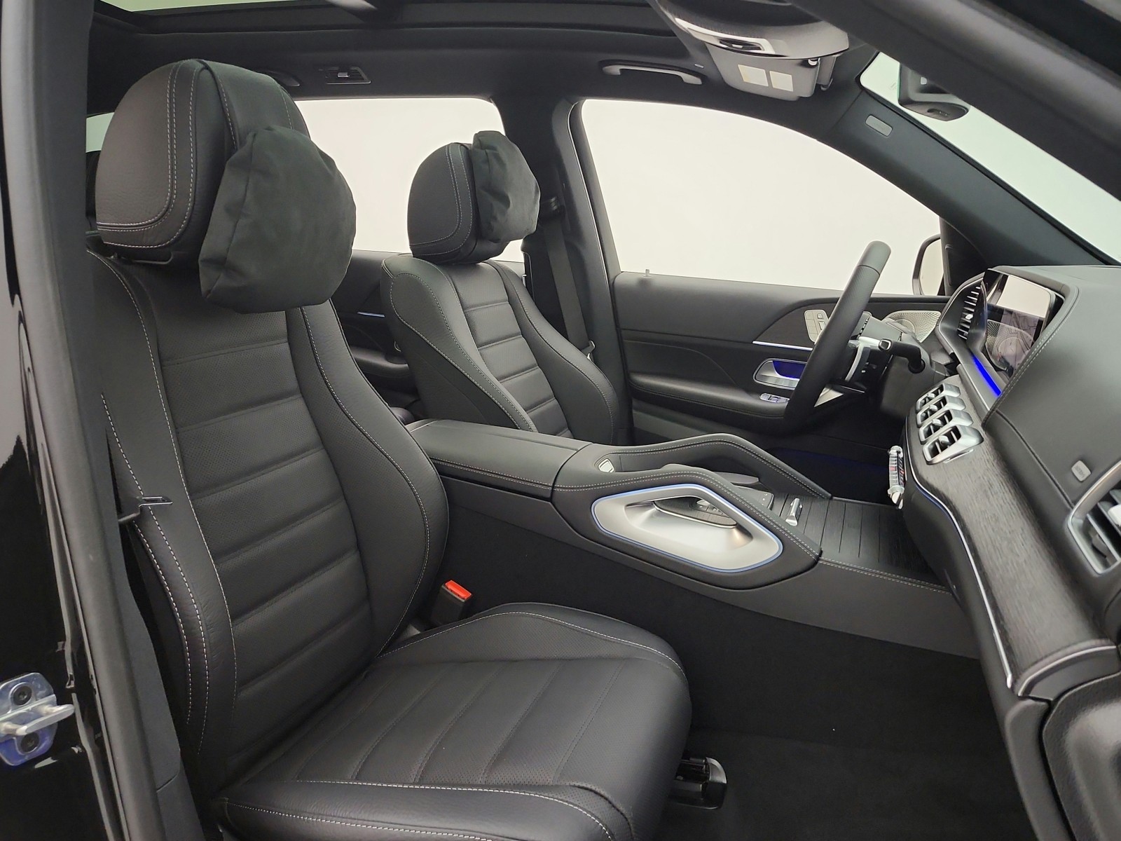 New 2026 Obsidian Black Metallic Mercedes-Benz GLS 580 image 14