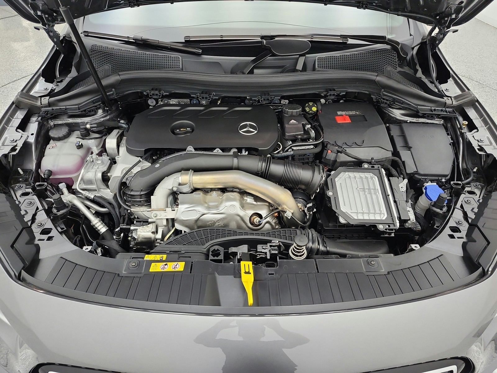 New 2026 Mountain Grey Metallic Mercedes-Benz GLA 250 SUV image 12