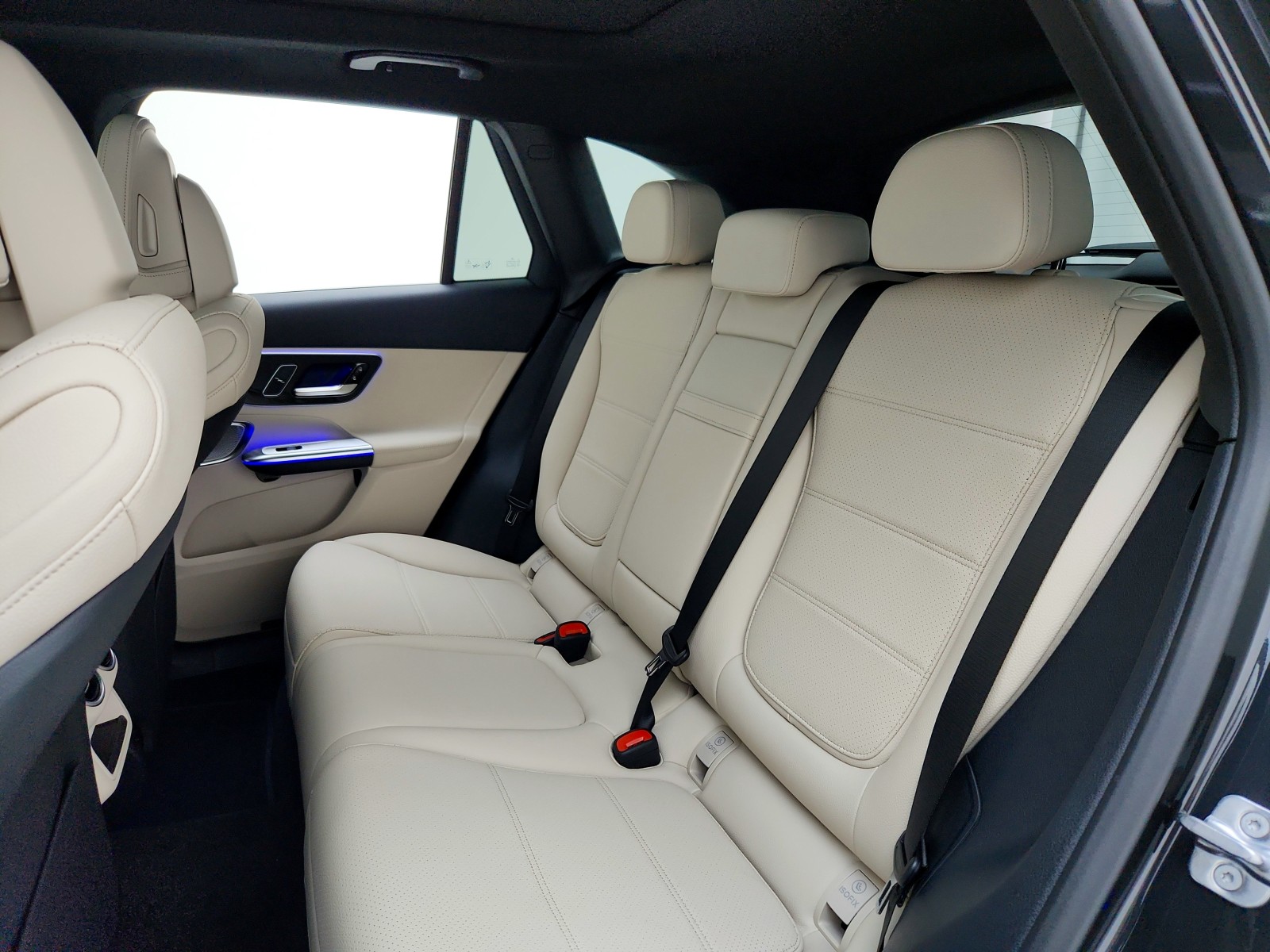 New 2026 Graphite Grey Metallic Mercedes-Benz GLC 300 SUV image 18
