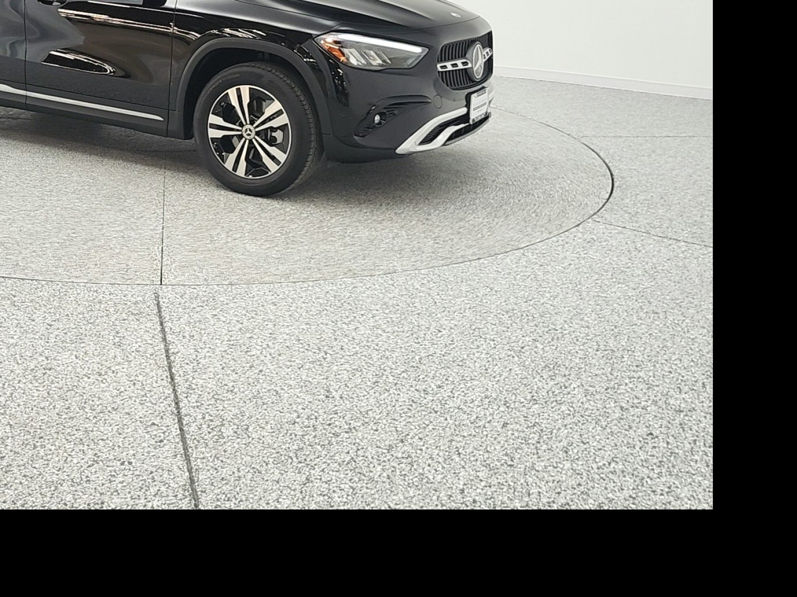 Certified Used 2025 Night Black Mercedes-Benz GLA 250 SUV image 18