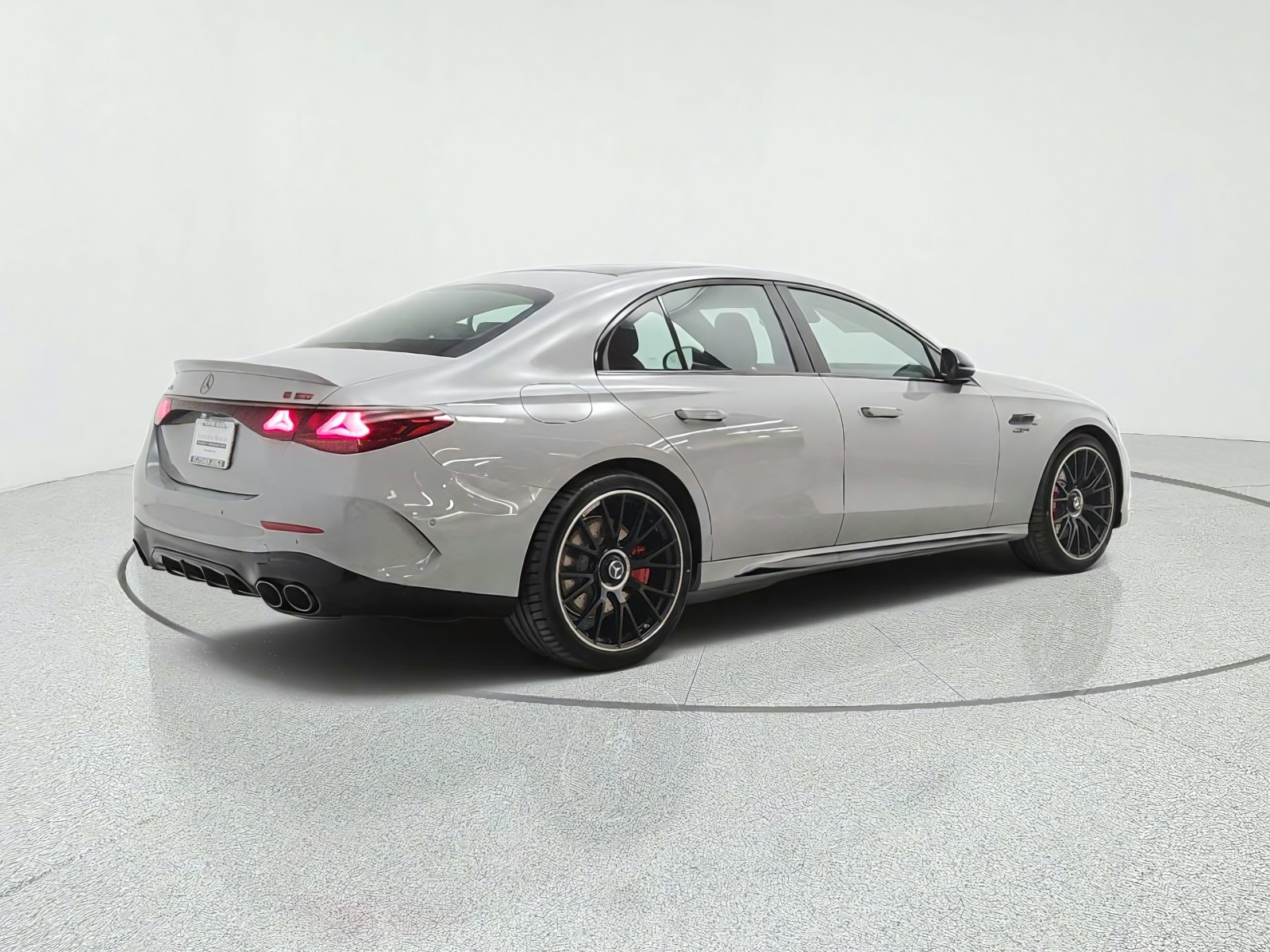 New 2027 MANUFAKTUR Alpine Grey Mercedes-Benz AMG® E 53 Hybrid Sedan image 5