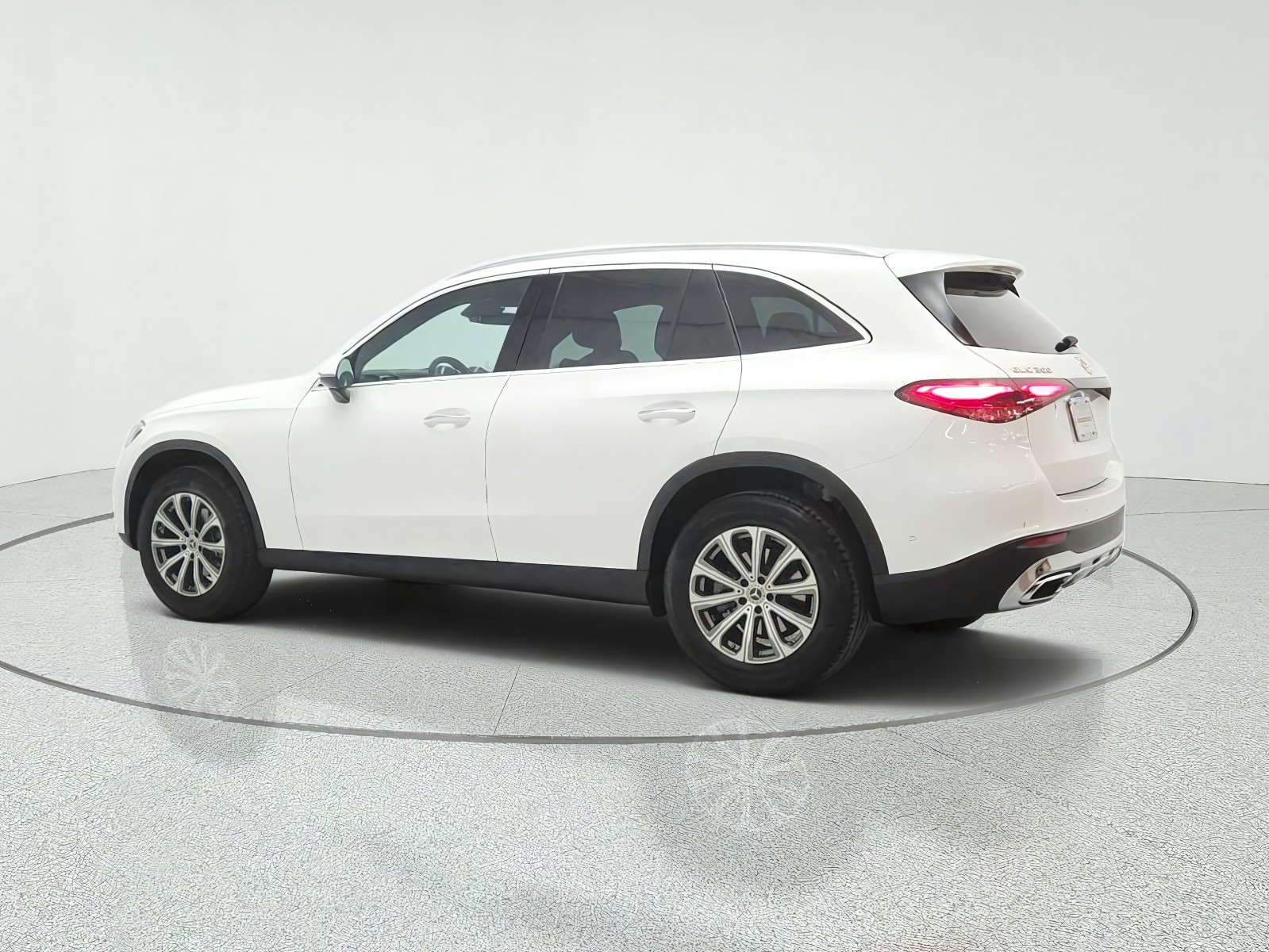 Certified Used 2026 Polar White Mercedes-Benz GLC 300 SUV image 7