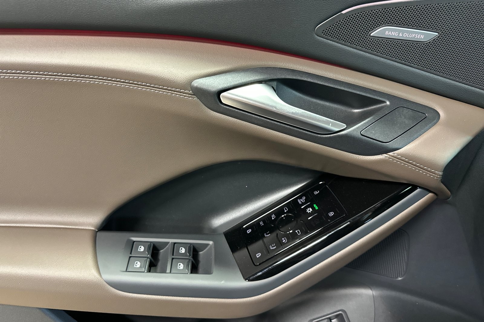 New 2027 Magnet Gray Audi Prestige quattro image 10