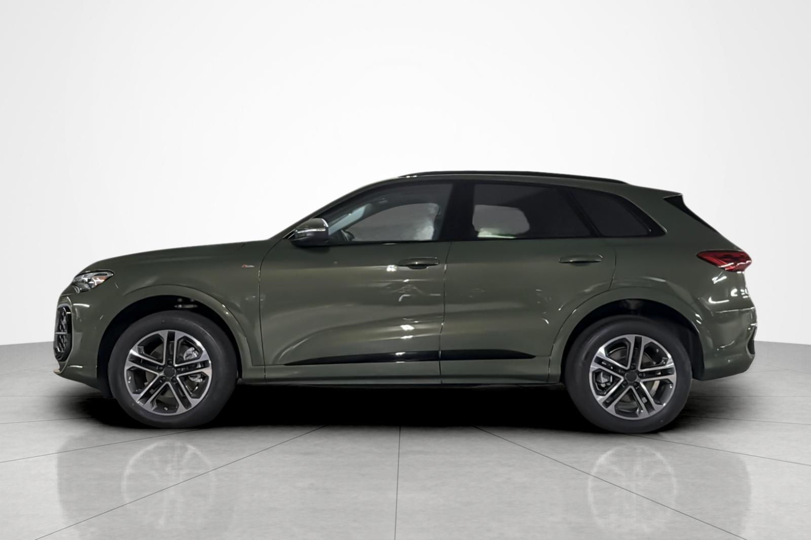 New 2026 District Green Metallic Audi Premium 2.0 TFSI quattro image 3