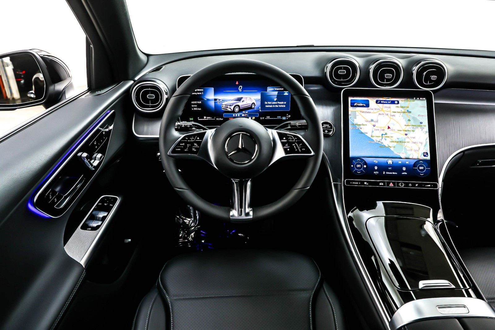 New 2026 Black Mercedes-Benz GLC 300 image 4