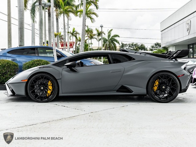 2024 Lamborghini Huracan STO  in , 