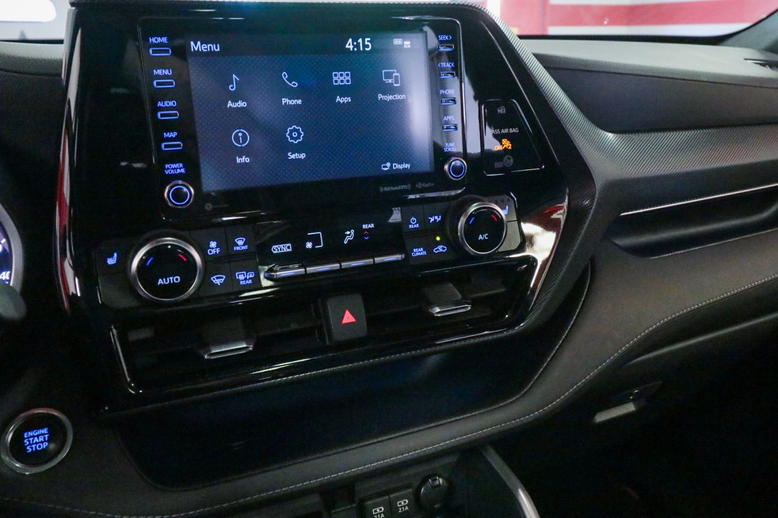 Used Car 2021 Toyota Highlander  Xse For Sale Under $35,000 In Austin, Texas