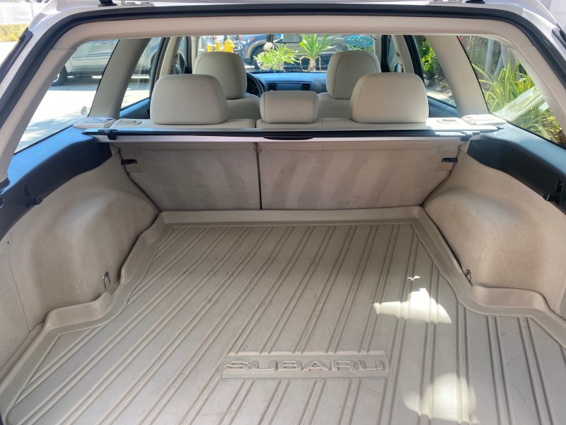 2009 Subaru Outback Special Edition LOW MILES 68,114 in ,